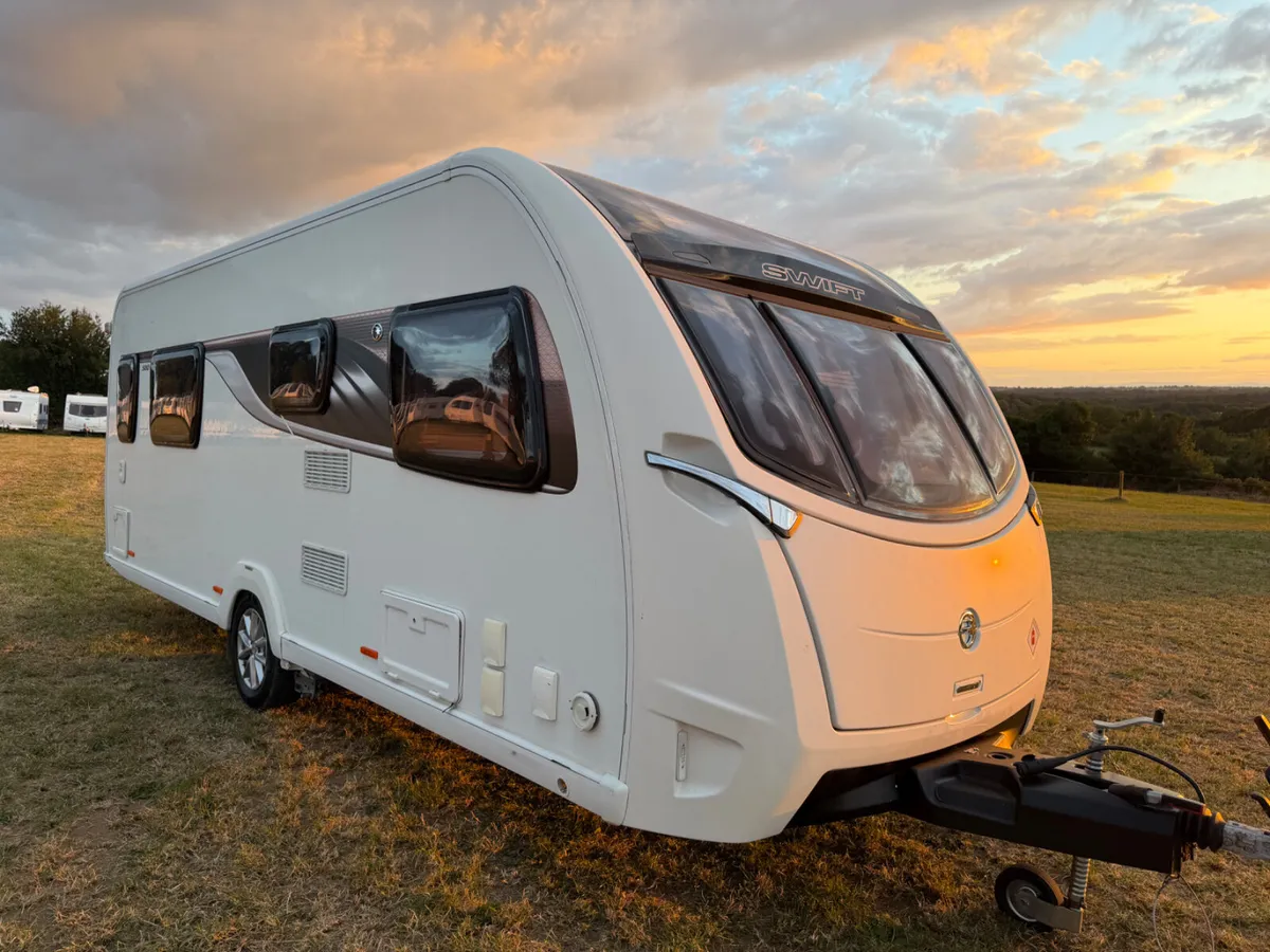Swift 580 – Top of the Range Touring Caravan - Image 3
