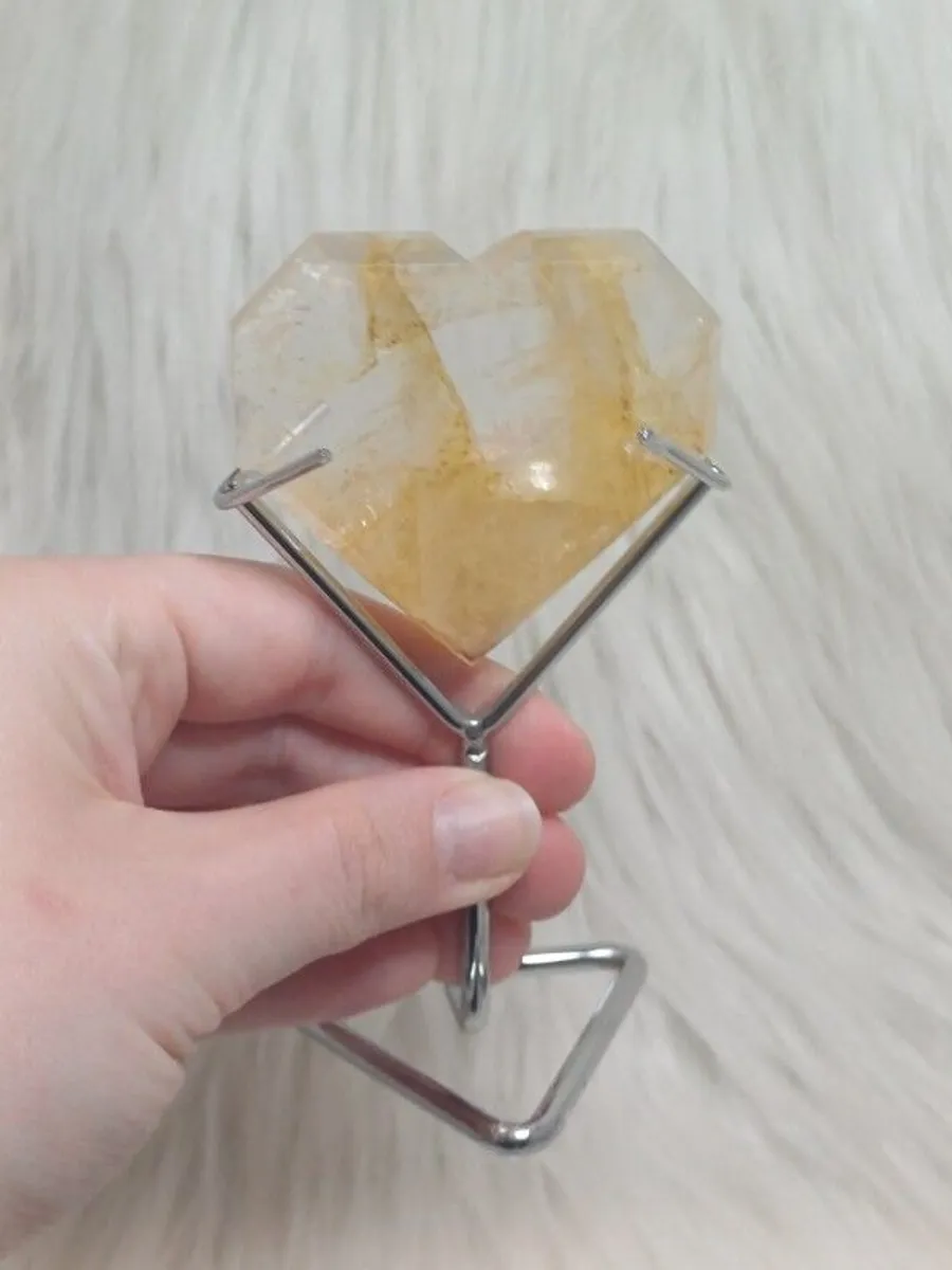 Golden healer heart with stand - Image 4
