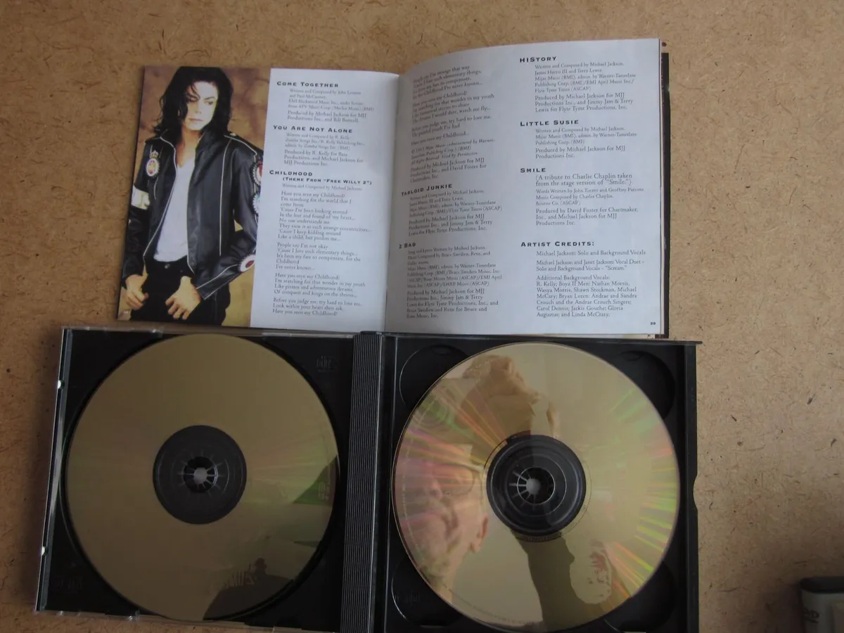 Michael Jackson Bundle CD/DVD - Image 3