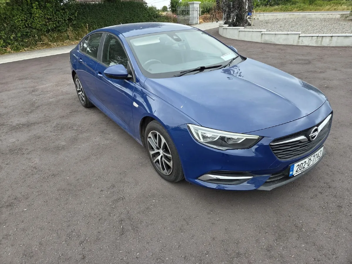 Car - Image 4