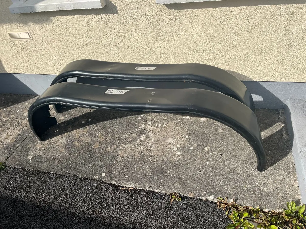 ifor williams mudguards for twin axle trailer - Image 1