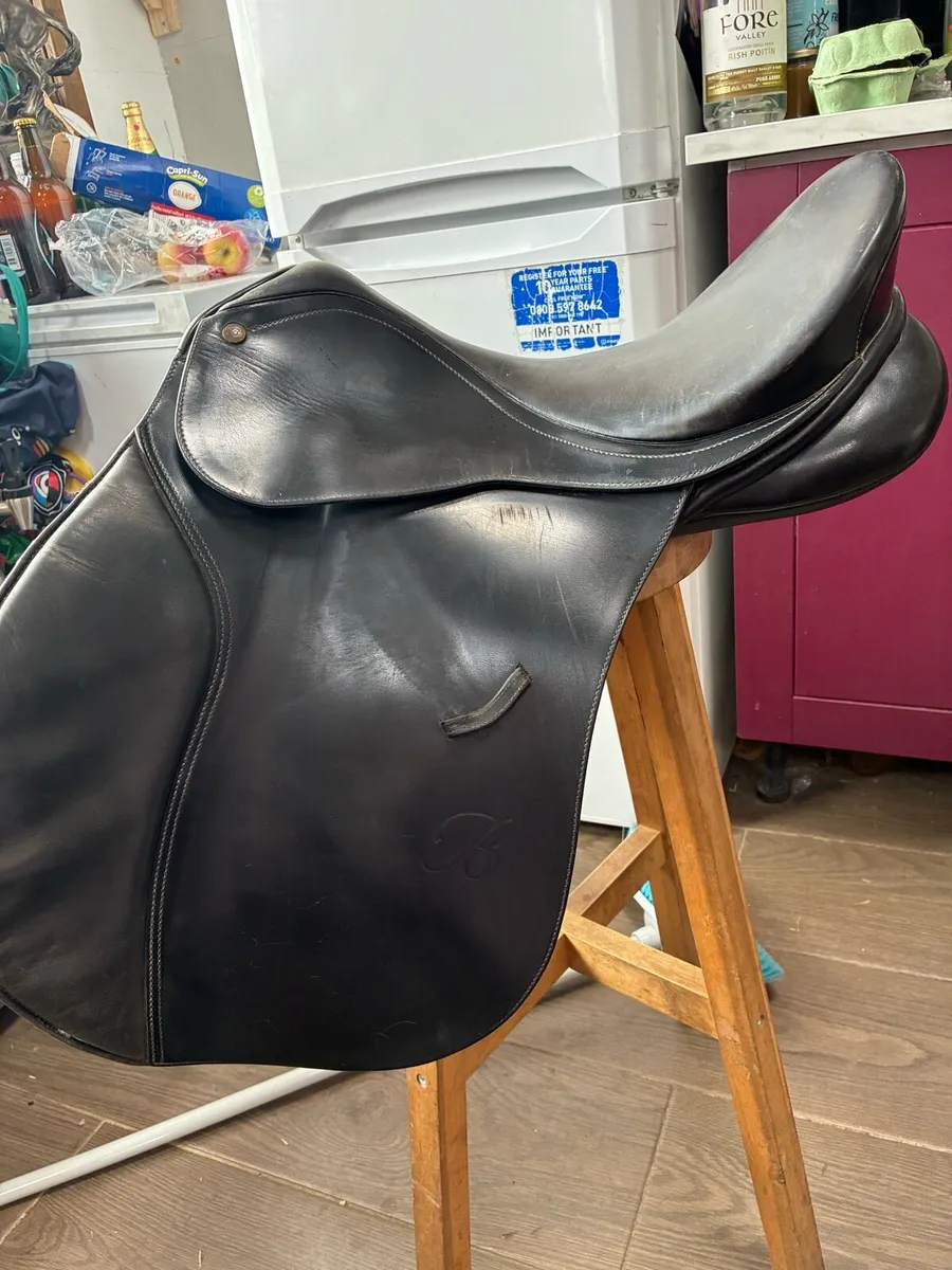 Bates adjustable saddle - Image 1