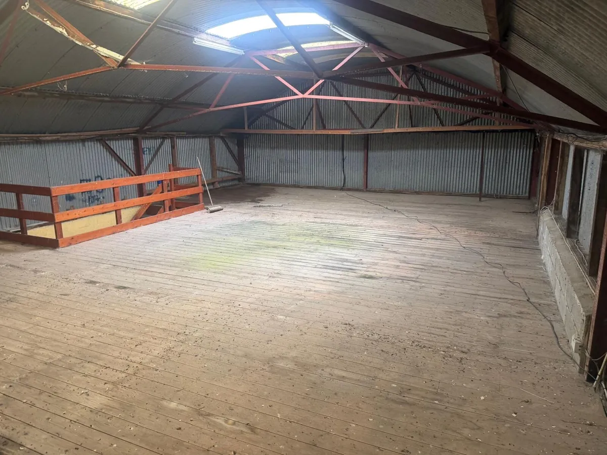 Large storage unit to rent - Image 3
