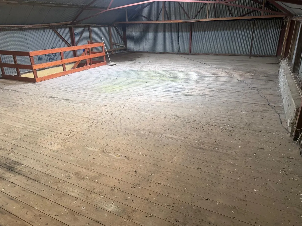 Large storage unit to rent - Image 4