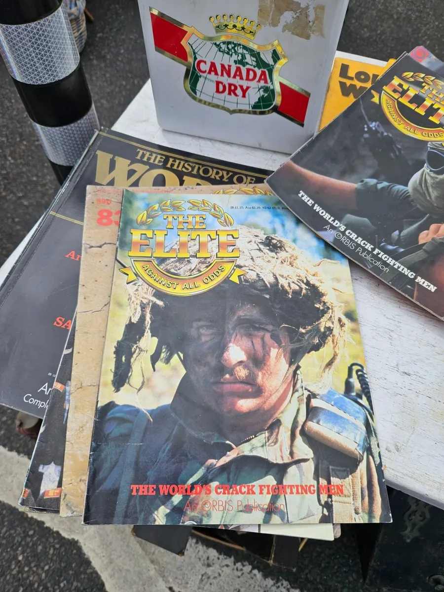 Vintage 1980's Elite Army Military Magazines - Image 1
