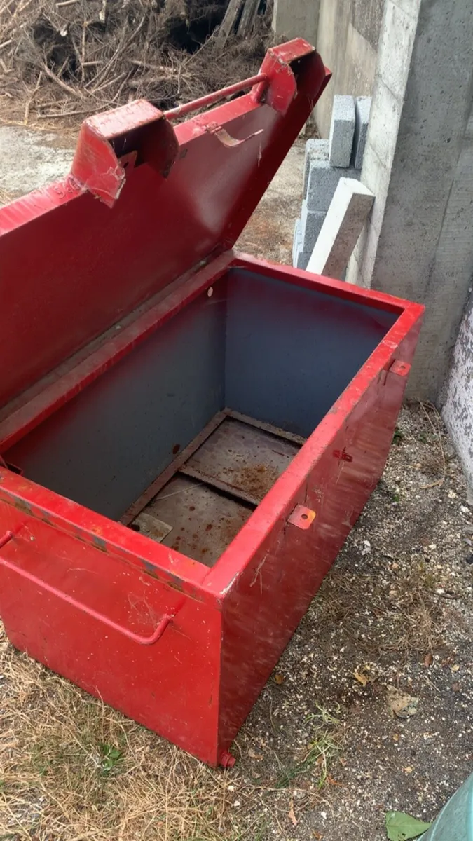 Large Storage Container with Lock - Image 3