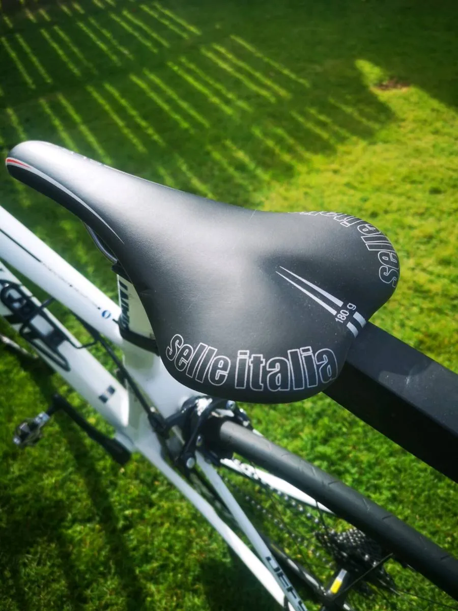 Giant defy full carbon - Image 1