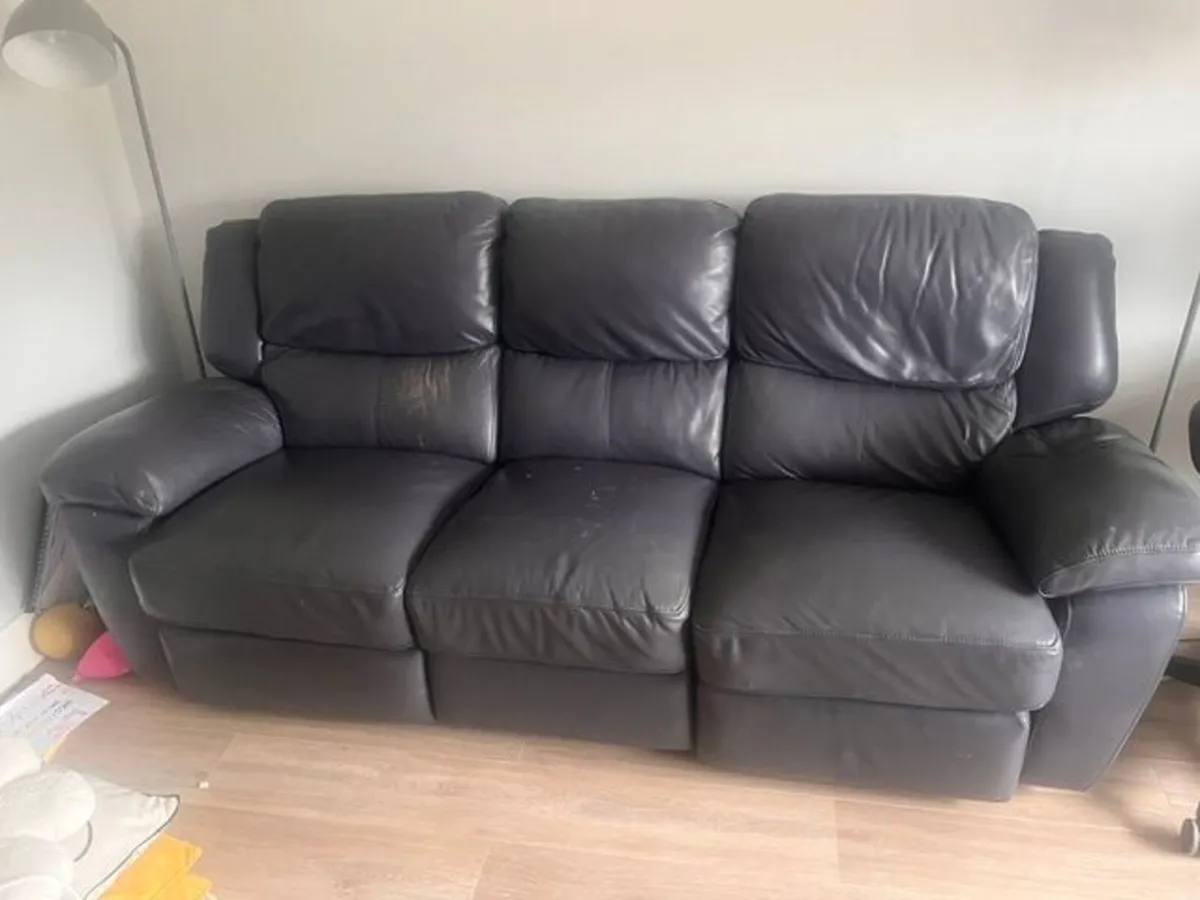 2 & 3 Seater Leater Recline Couch - Image 2