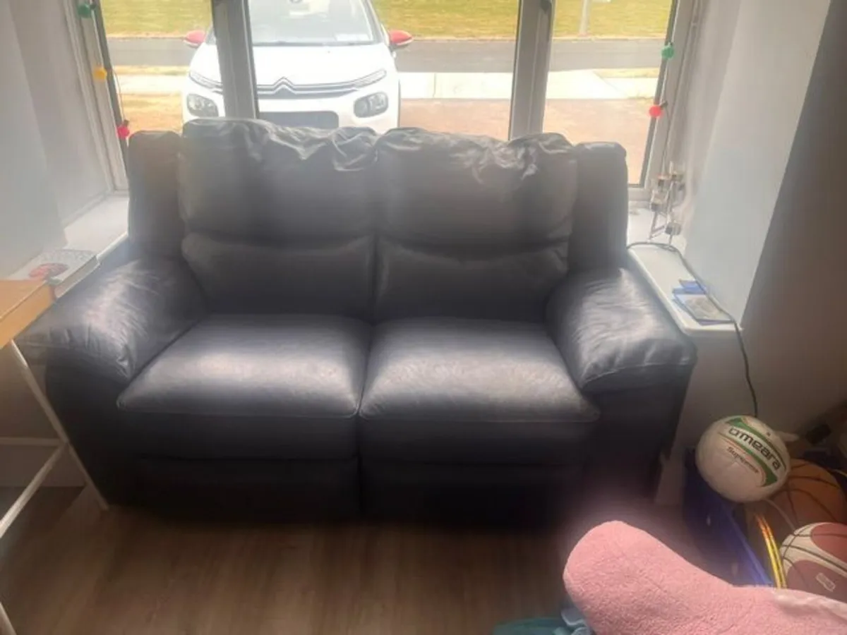 2 & 3 Seater Leater Recline Couch - Image 4