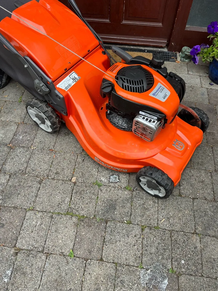 Lawnmower ON HOLD - Image 2