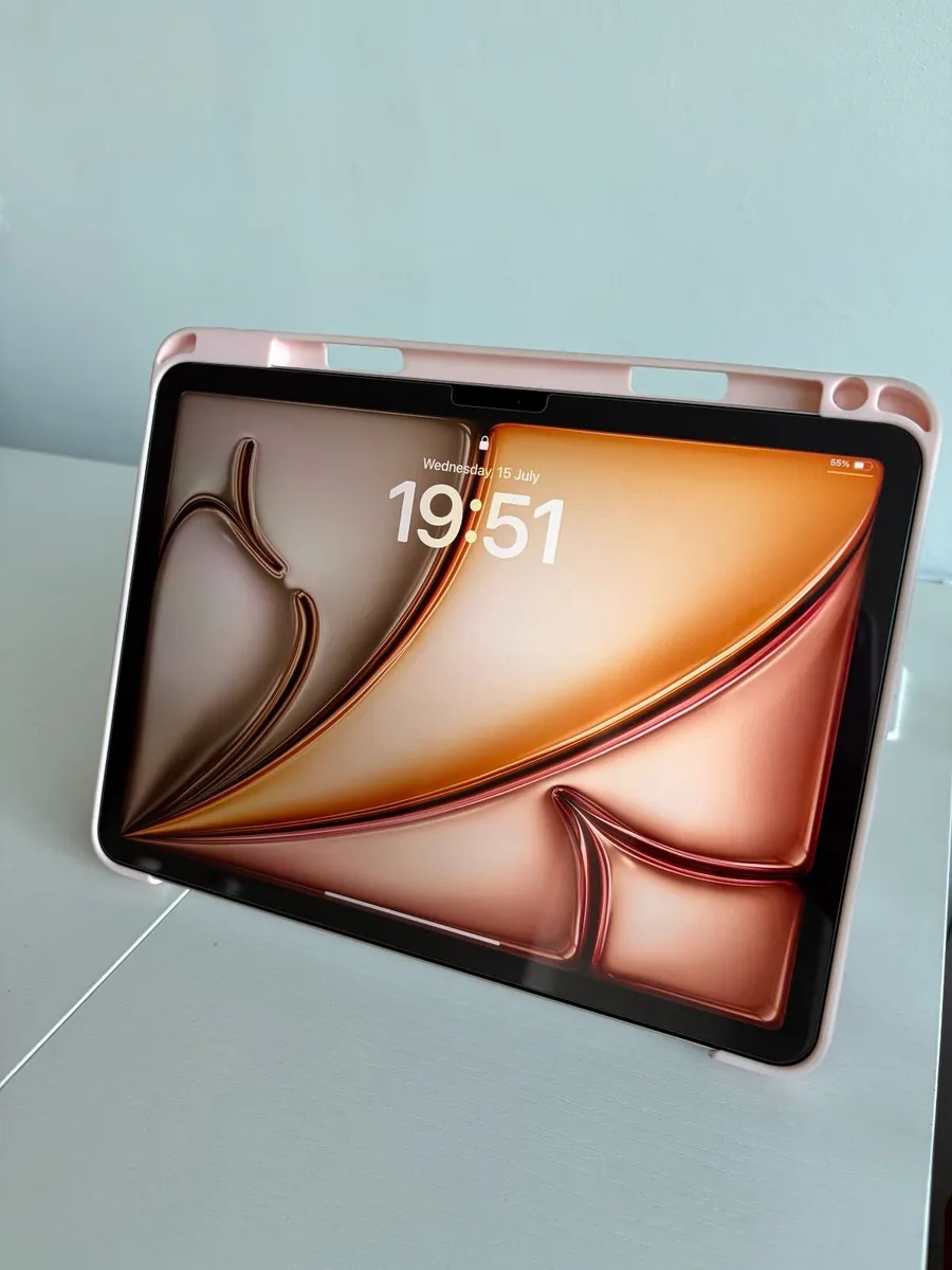 Apple iPad Air 11 inch, 256 GB - Image 4