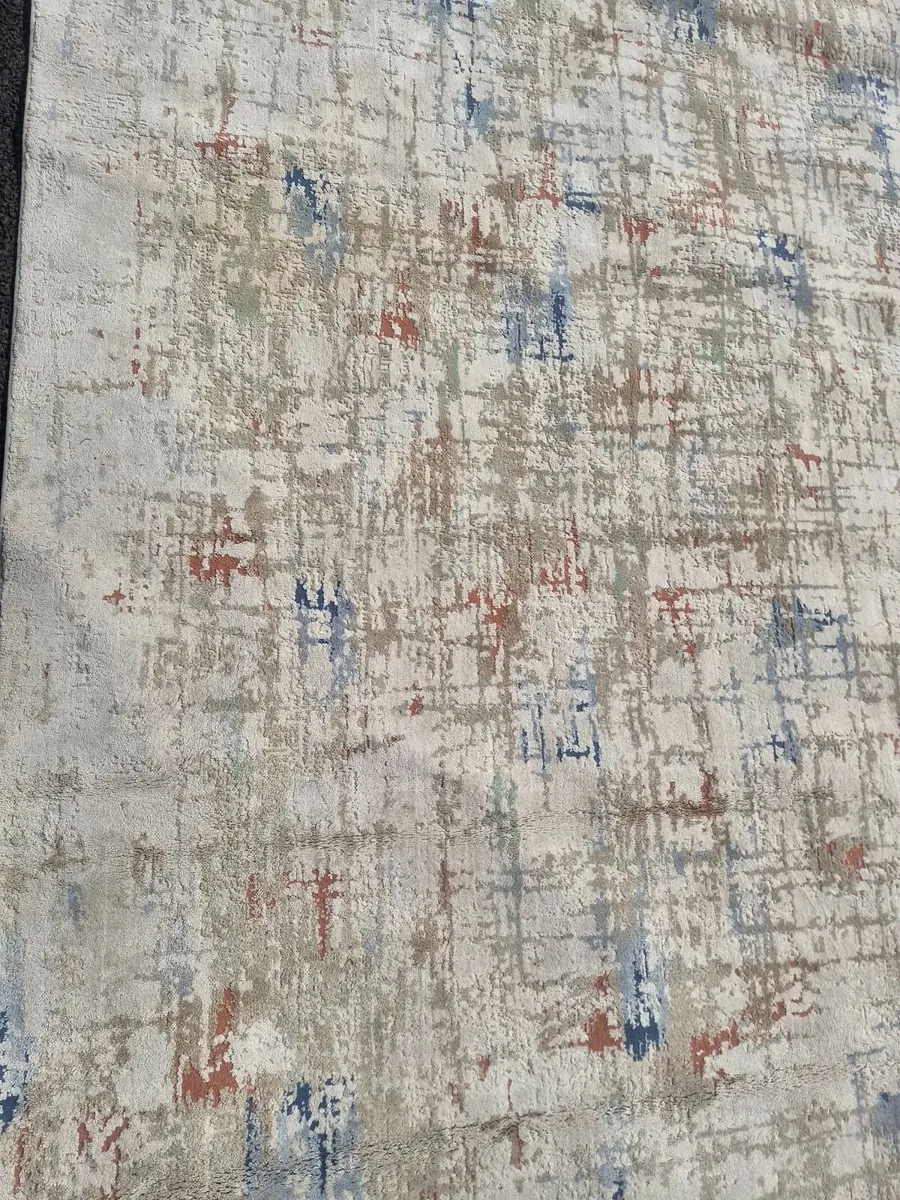 Rug - Image 1