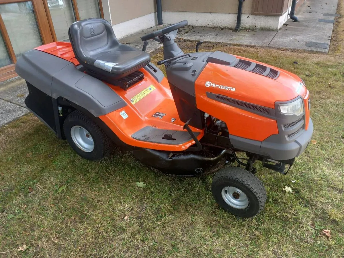 Ride on lawnmower - Image 2