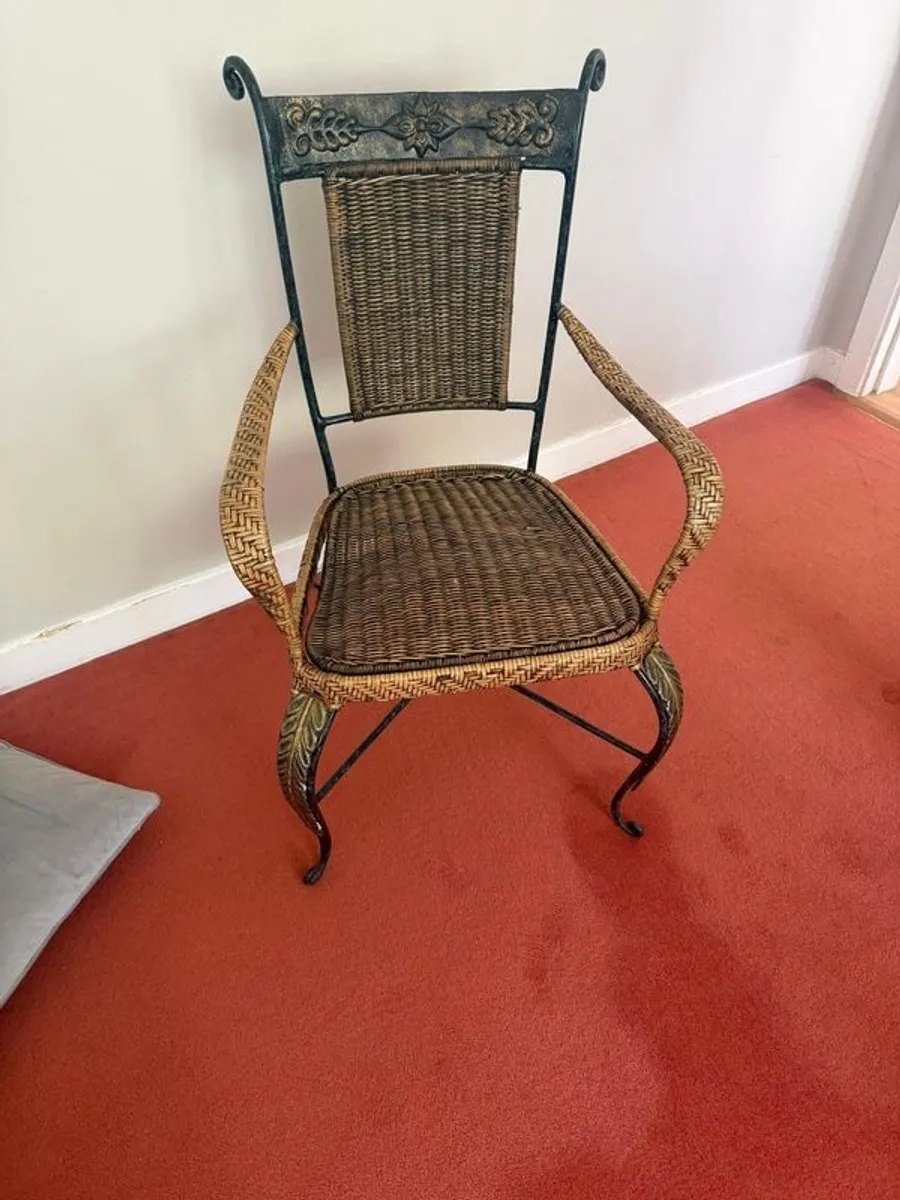 Dining Room Table and Chairs - Image 2