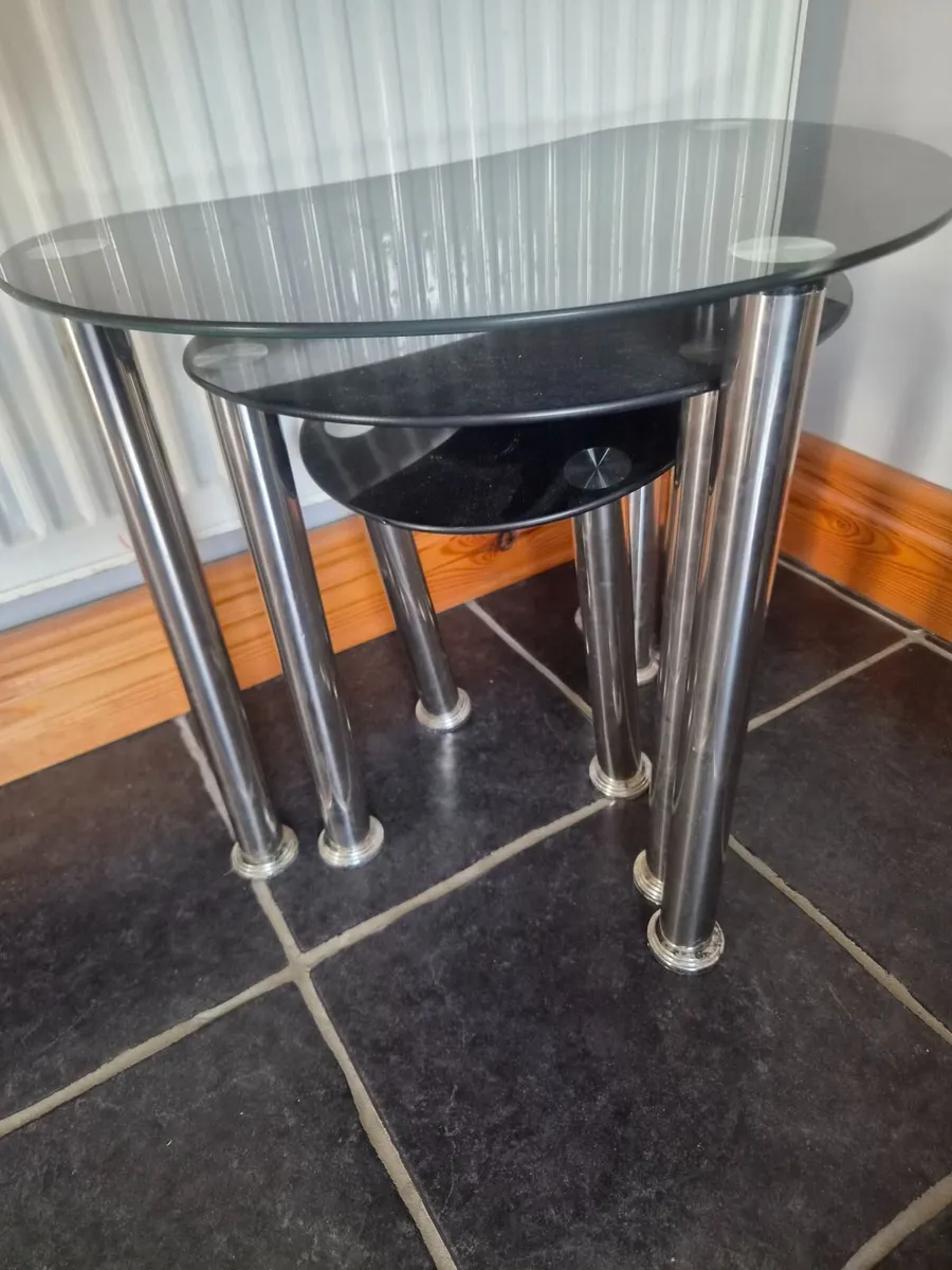 Nest of tables - Image 2
