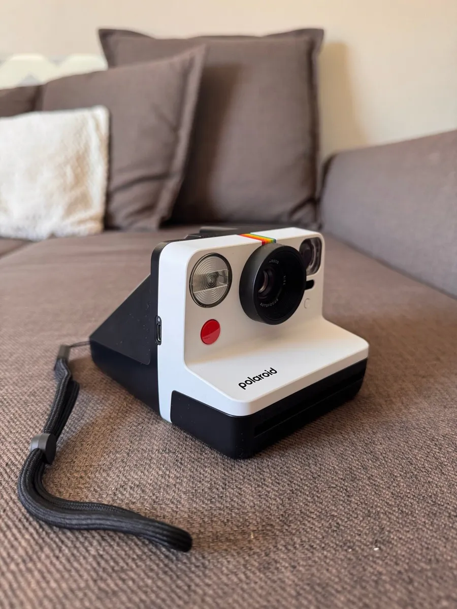 Polaroid Now Generation 3 Instant Camera - Image 1