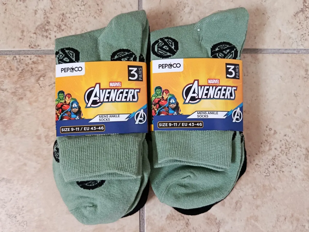 Avengers 2x 3 Pairs Mens Ankle Socks Size 9-11 - Image 1