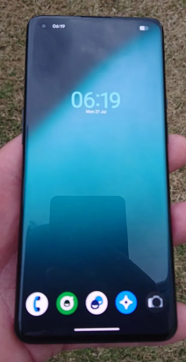 one plus 9 pro - Image 1
