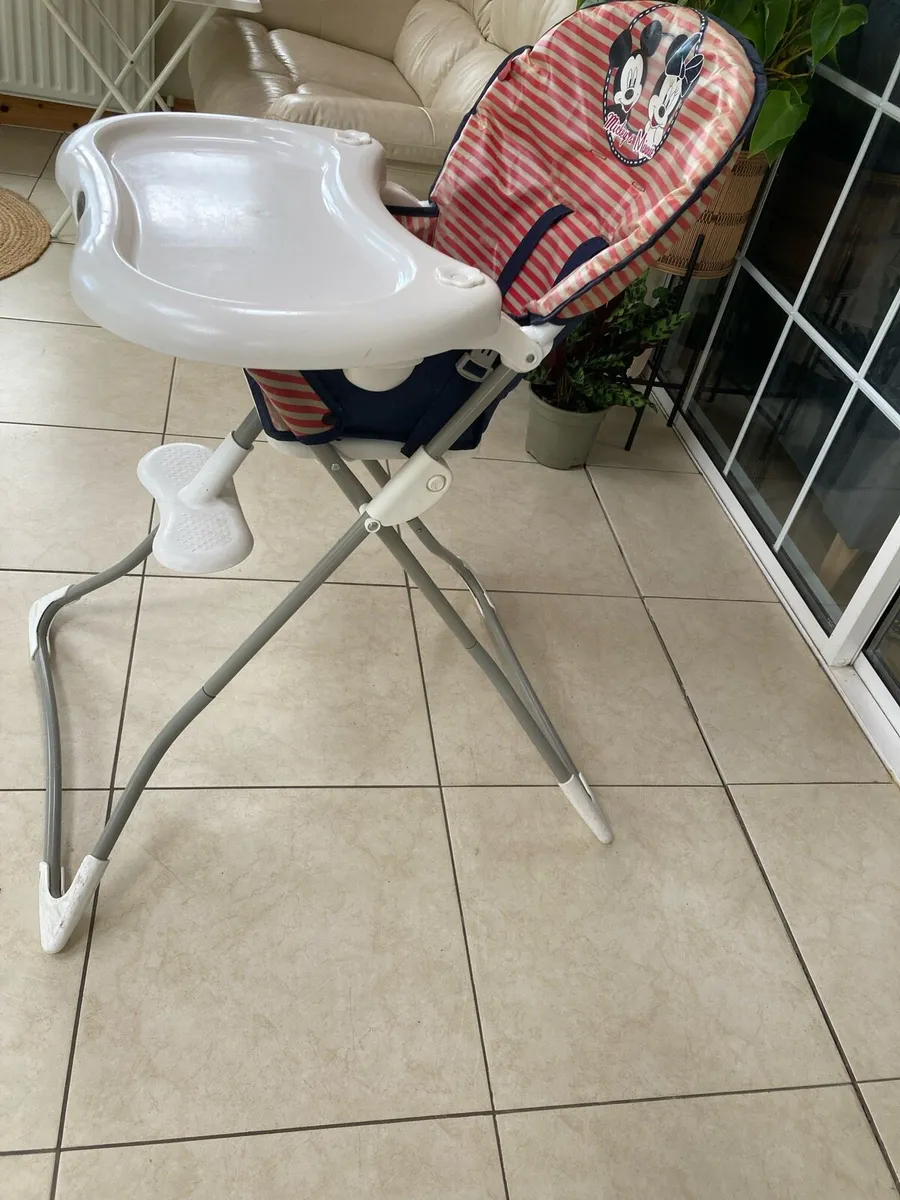 Baby high chair - Image 1