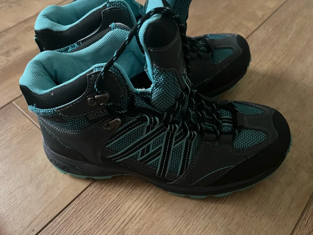 Hiking Boots UK 5 - Image 4