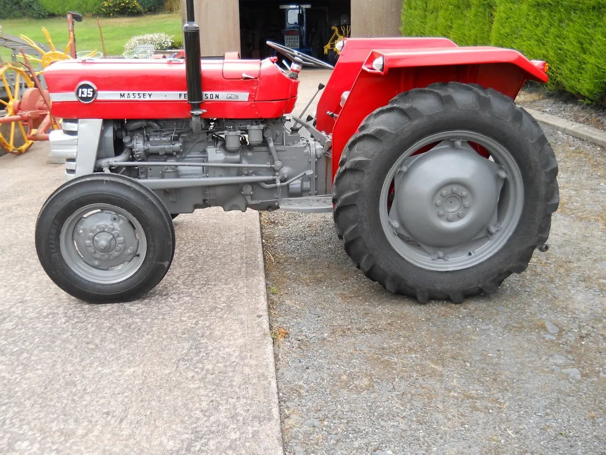 1969 Massey Ferguson 135 - Image 4