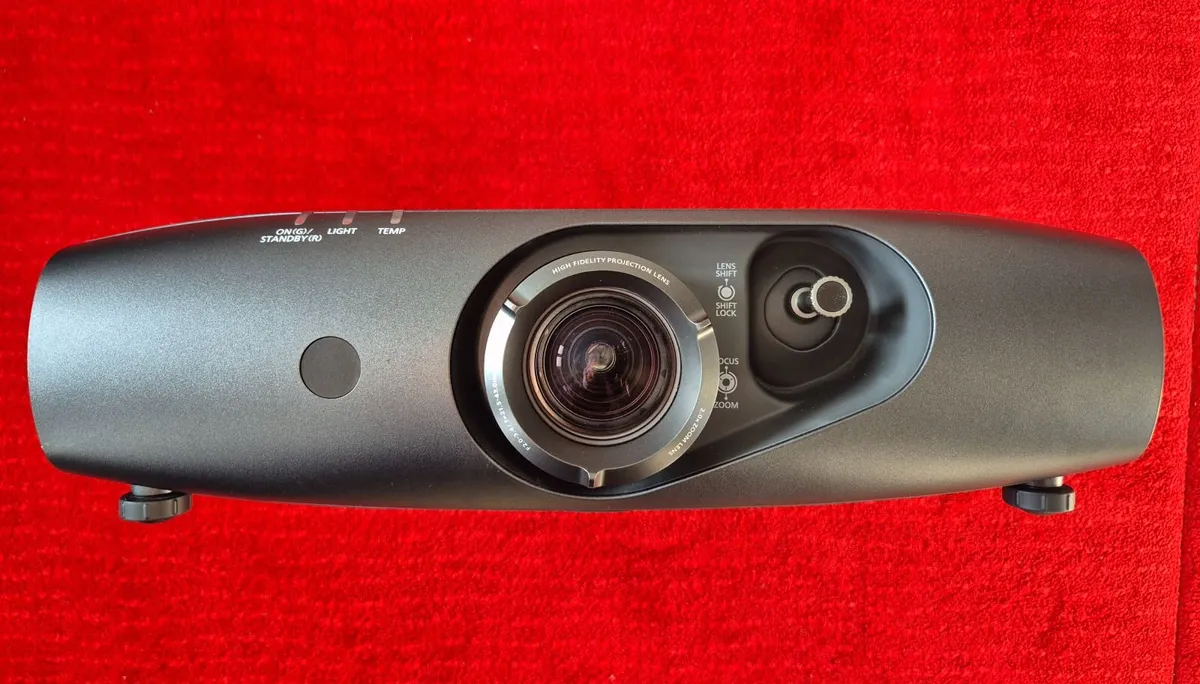 PROJECTOR PANASONIC PT-RZ470EAK - Image 1