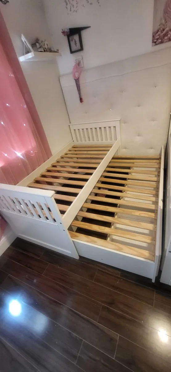 2 x single mid sleeper beds - Image 1