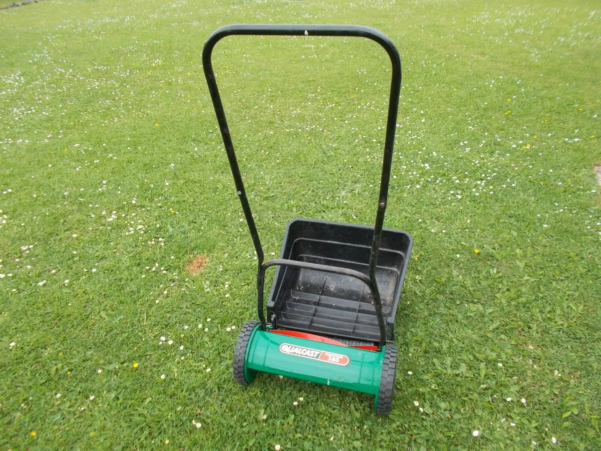 'Push' lawnmower *NEW* from 1985 - Image 2