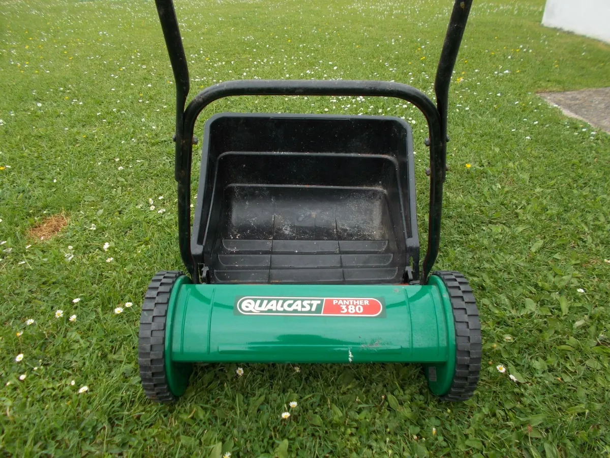 'Push' lawnmower *NEW* from 1985 - Image 4