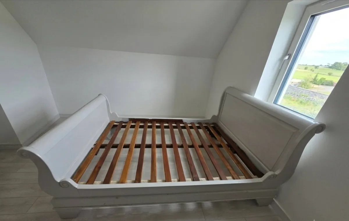 Bed frame - Image 2