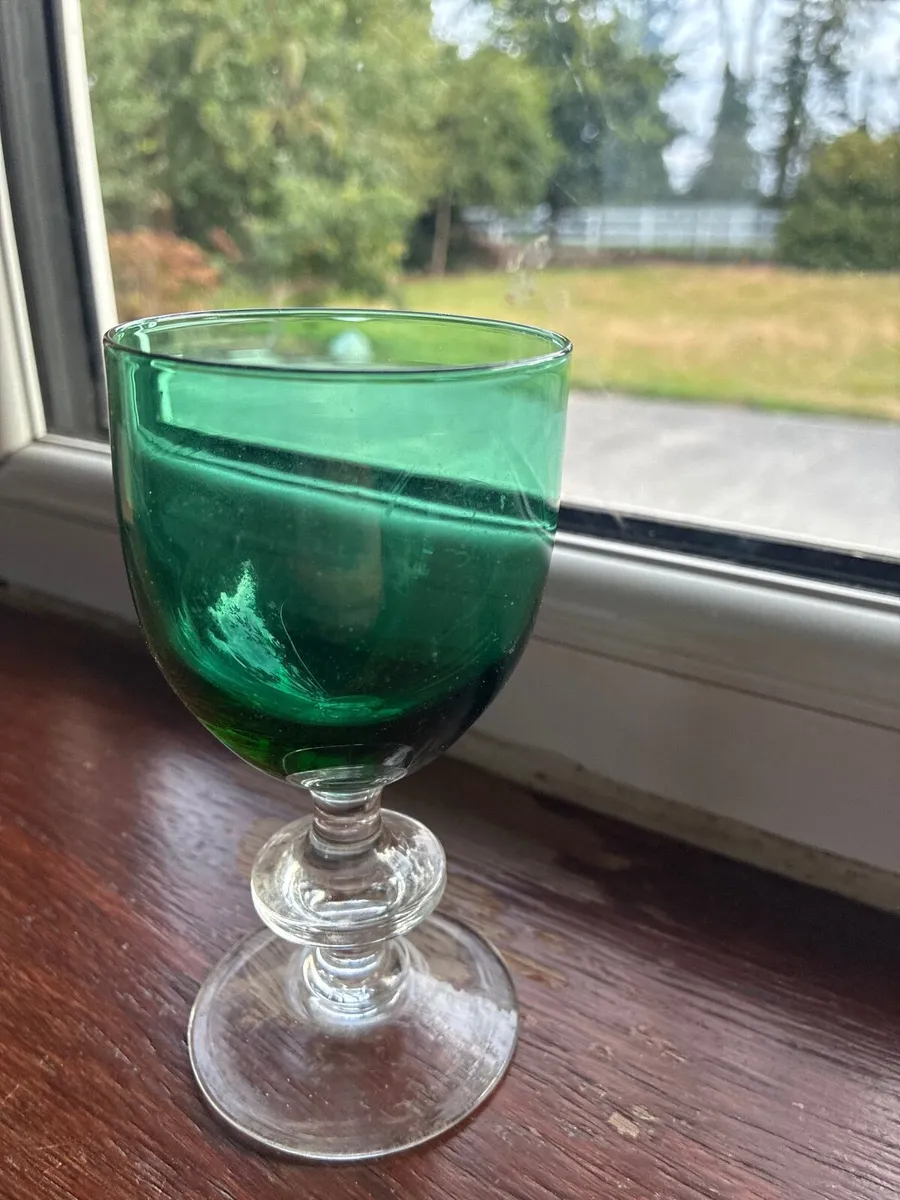 Set of 6 Vintage Green Hock / Wine Glasses - Image 3