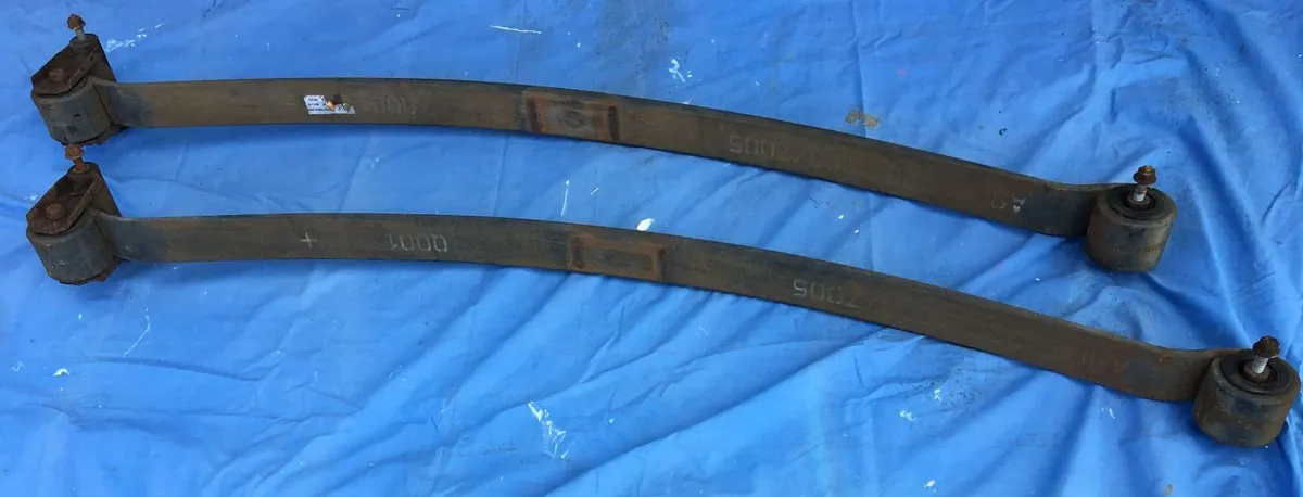 Pair of Rear Leaf Springs – VW Crafter 35 2016 - Image 2