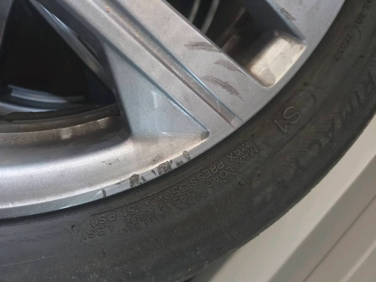 Tyes and wheels - Image 4