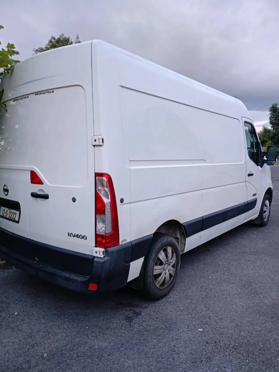 Nissan  nv400 - Image 2