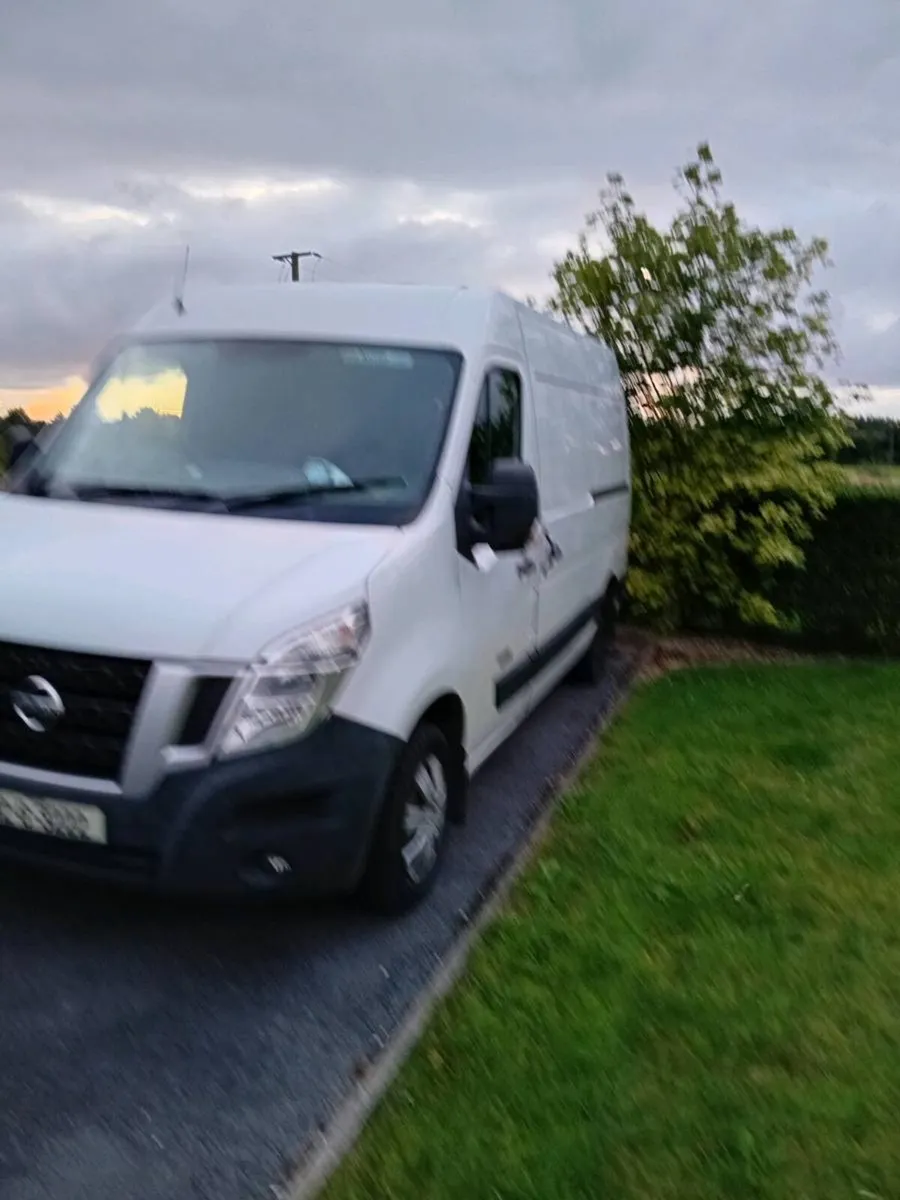 Nissan  nv400 - Image 3