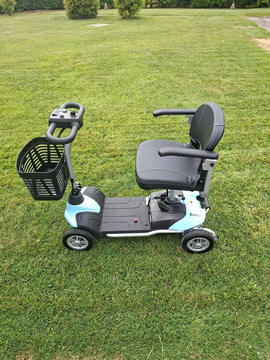 Mobility scooter - Image 1