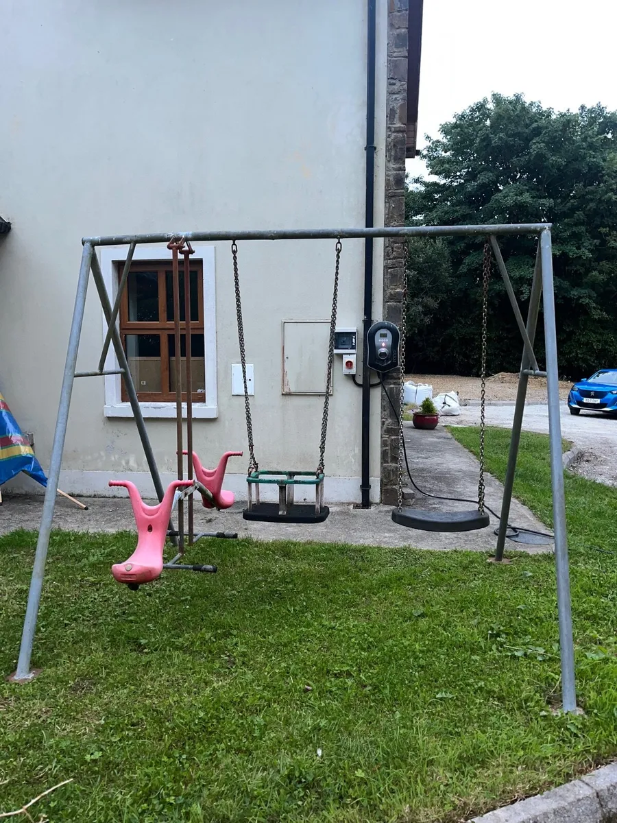Metal Swing Set - Image 1