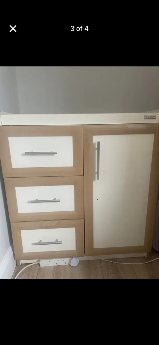 Baby changing unit - Image 3