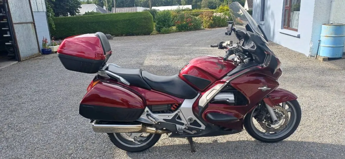 Honda ST1300 Pan European - Image 1