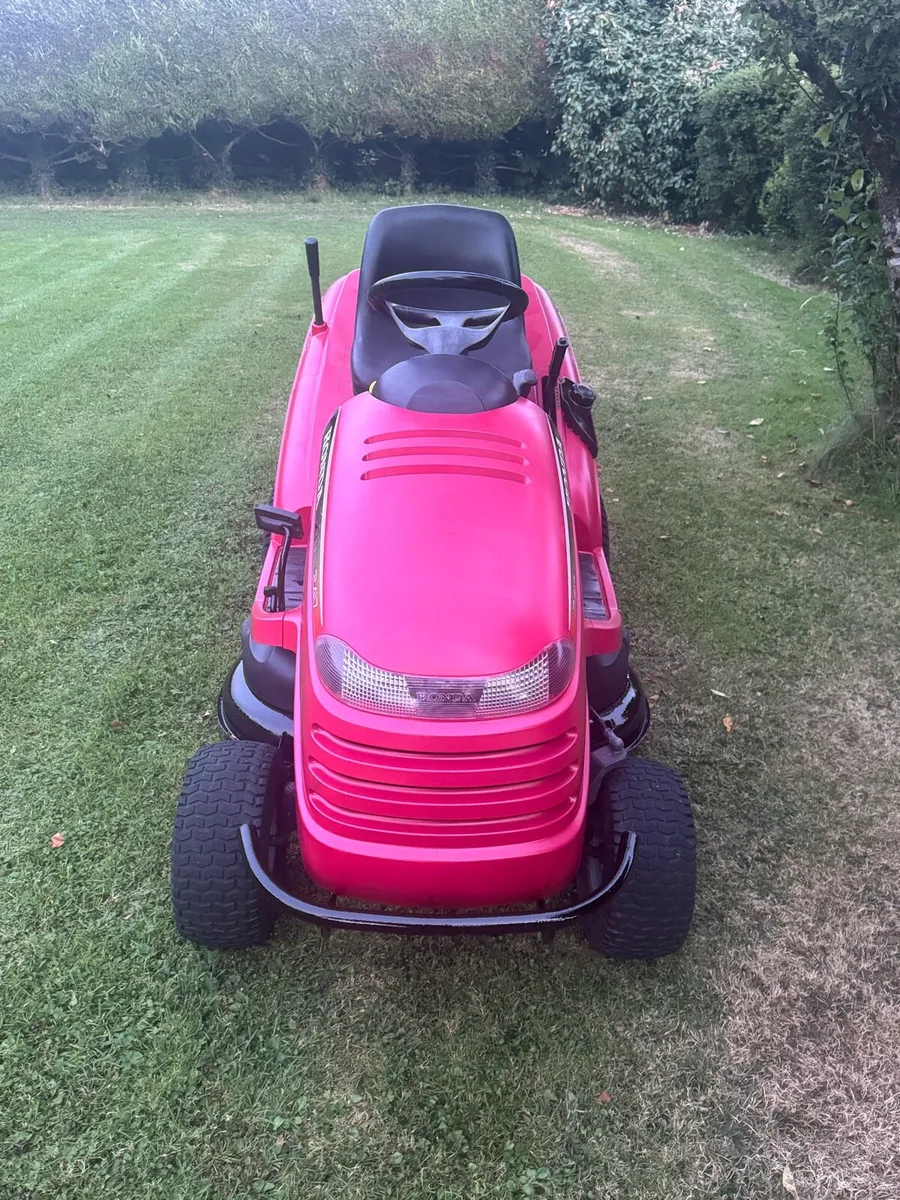 Honda ride on mower - Image 2