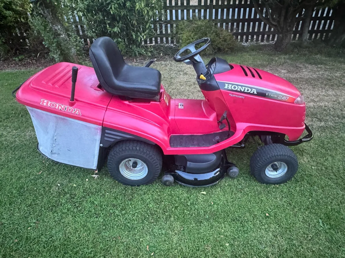Honda ride on mower - Image 3
