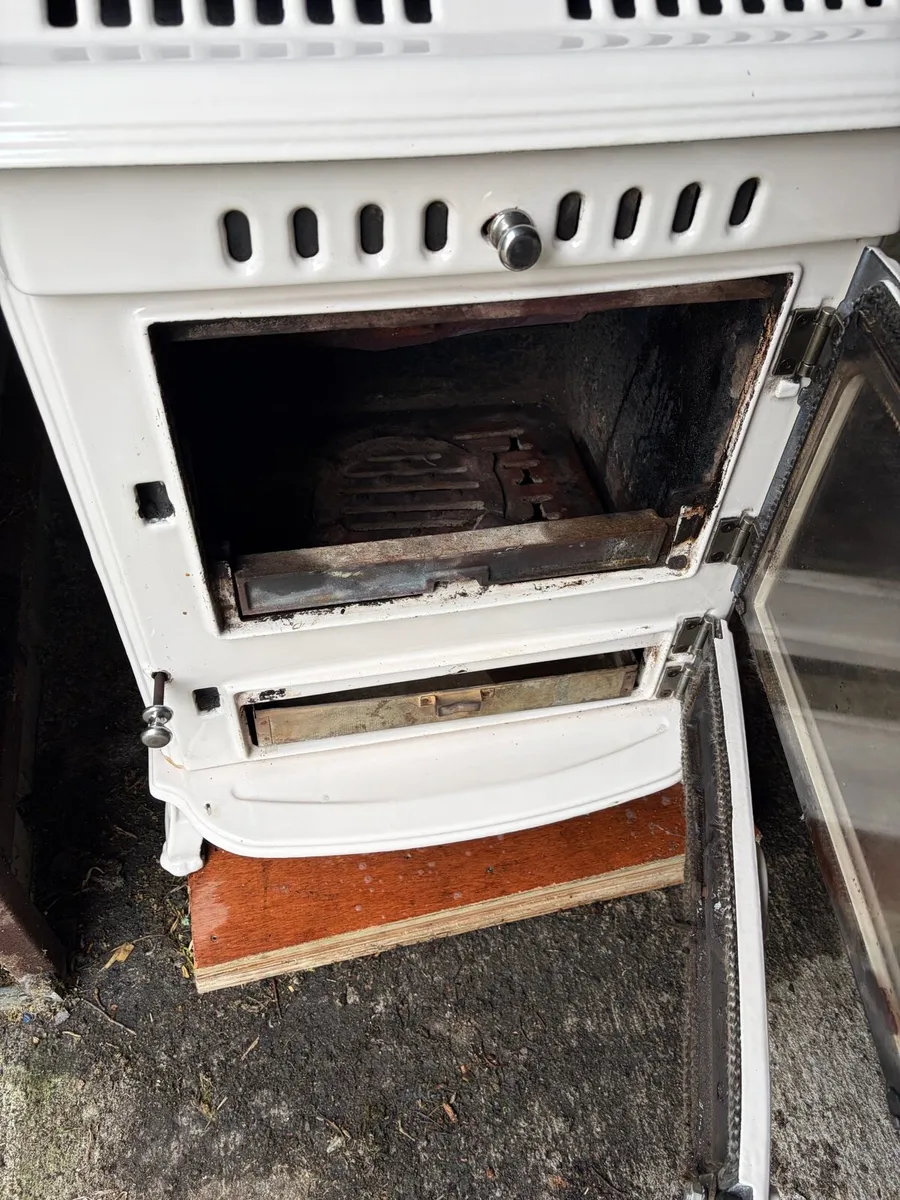 Stove - Image 4