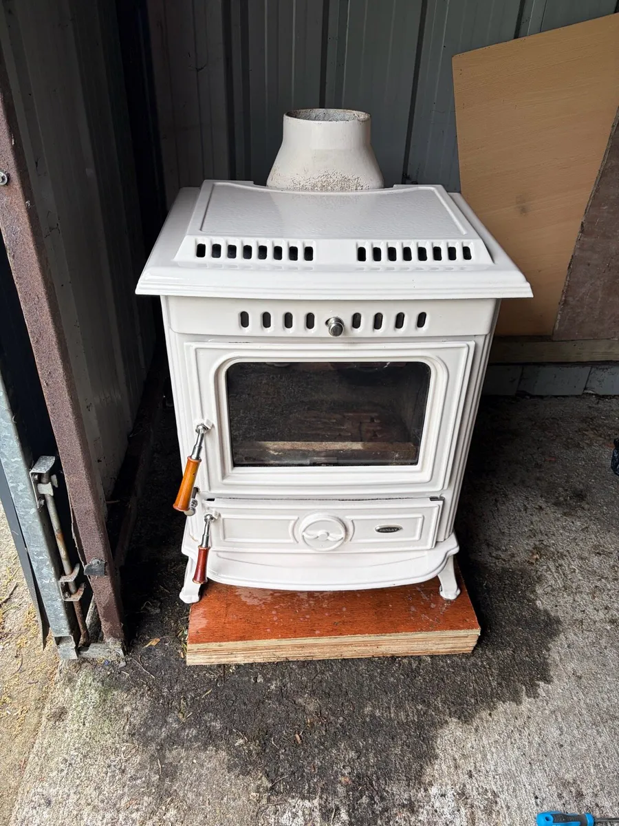 Stove - Image 1