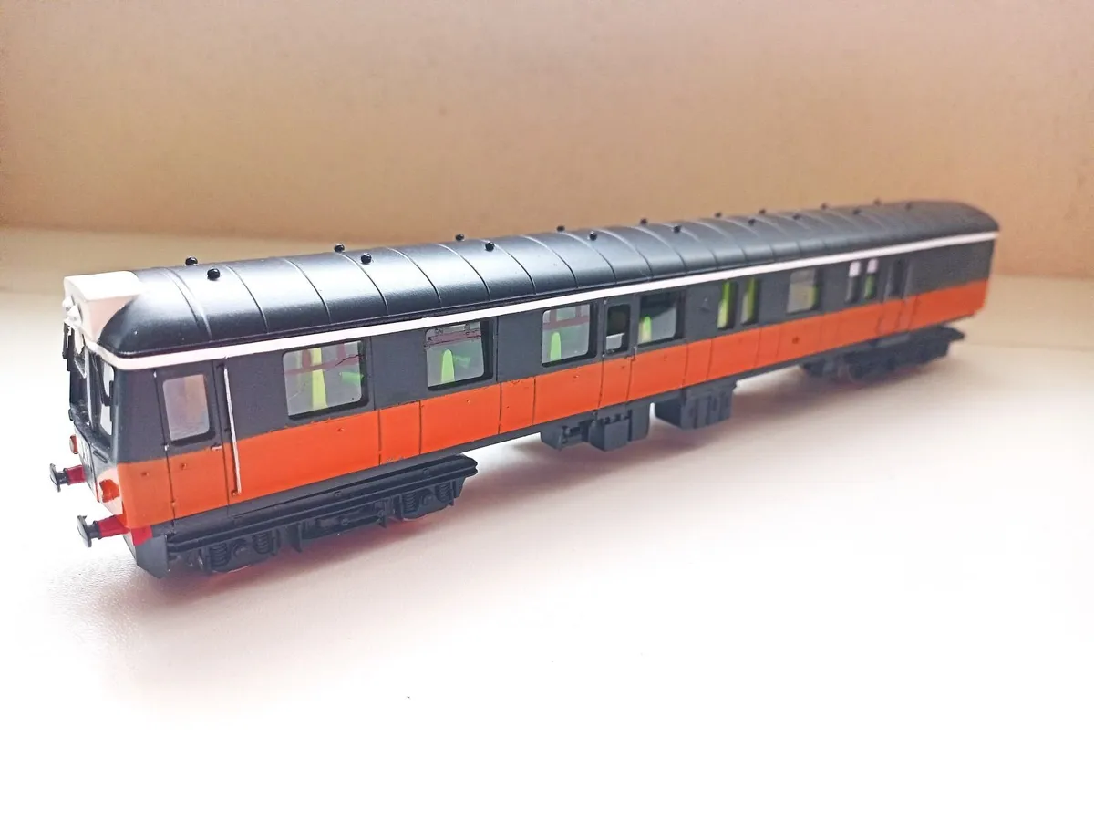 MODEL  RAILWAY  IRISH  AEC  RAILCAR - Image 2