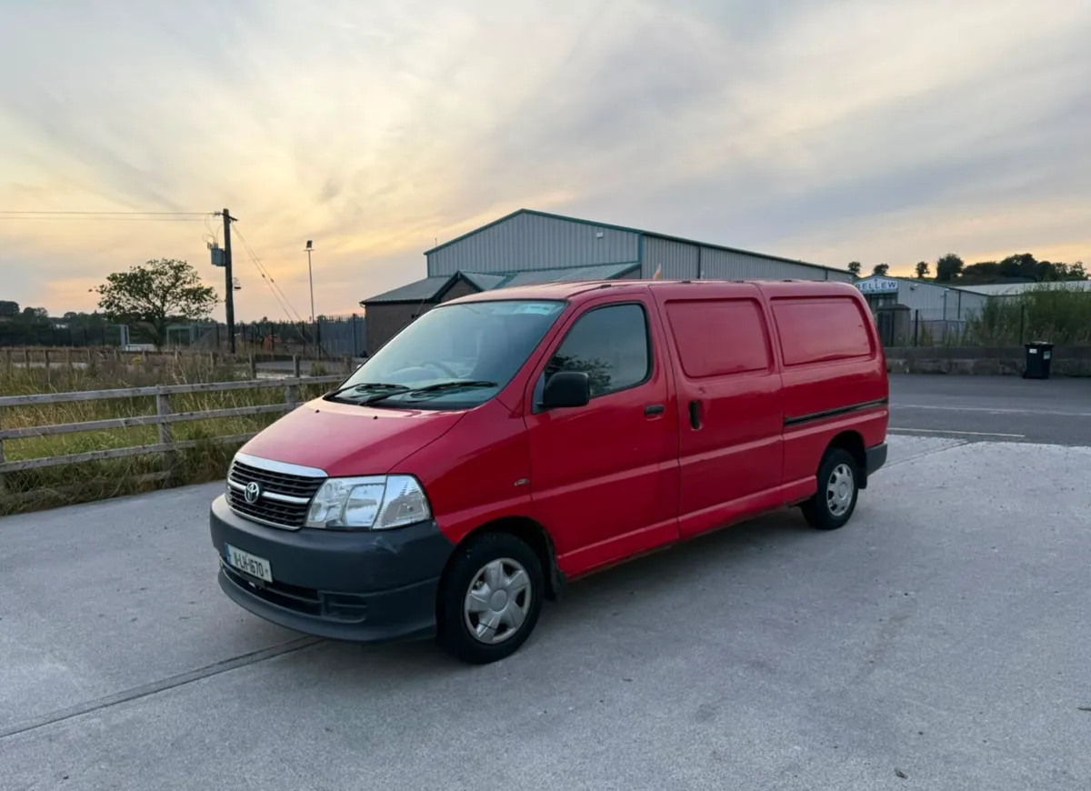 2011 toyota hiace van...  5750 euro - Image 3