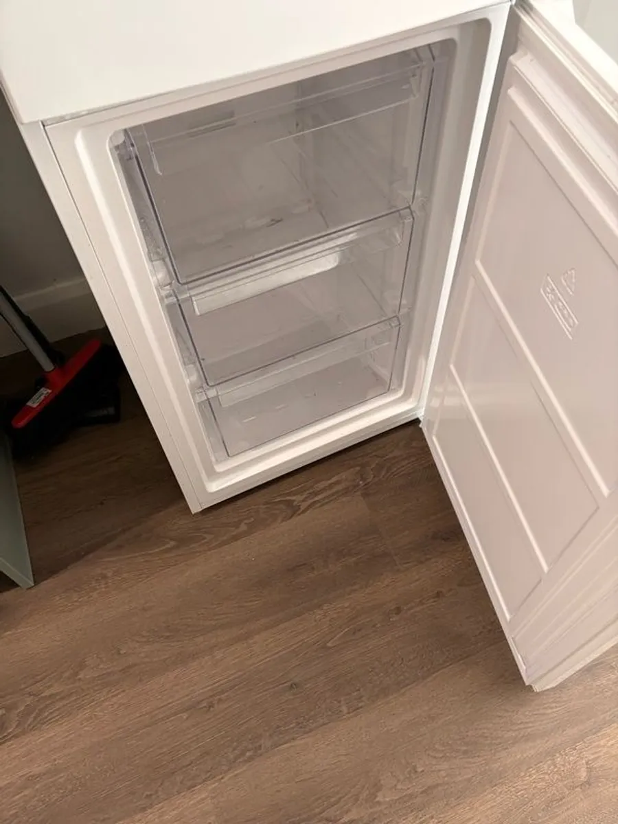 Belling fridge freezer - Image 2