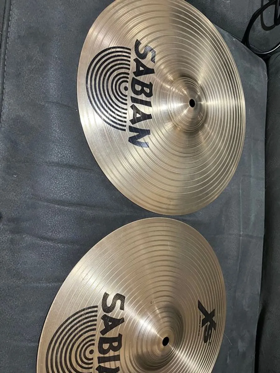 Sabian XS20 Cymbal Set (Hats, 2 Crashes, Ride, China & Splash) - Complete Pack - Image 3