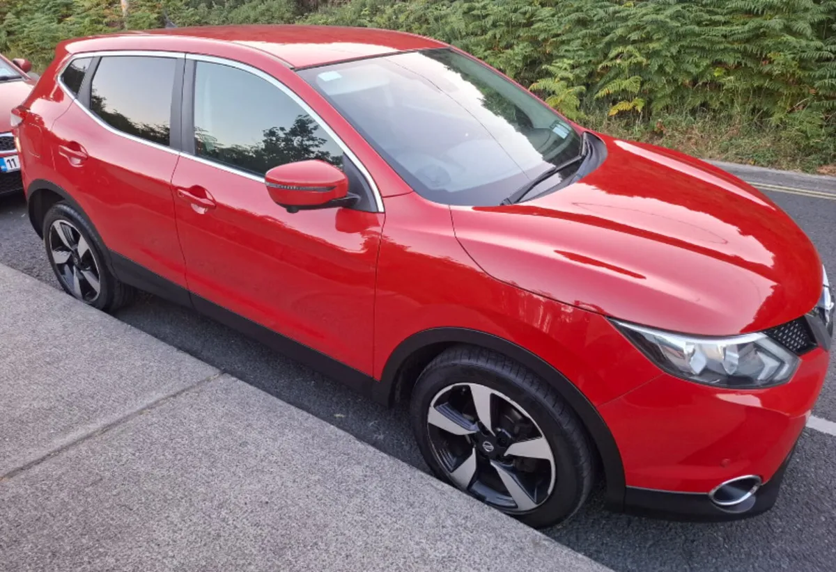 P/X CLASSIC CAR RED QUASQAI - Image 2