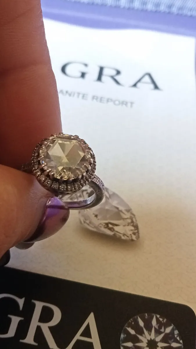 Beautiful 14k white Gold Mossianite Ring - Image 4