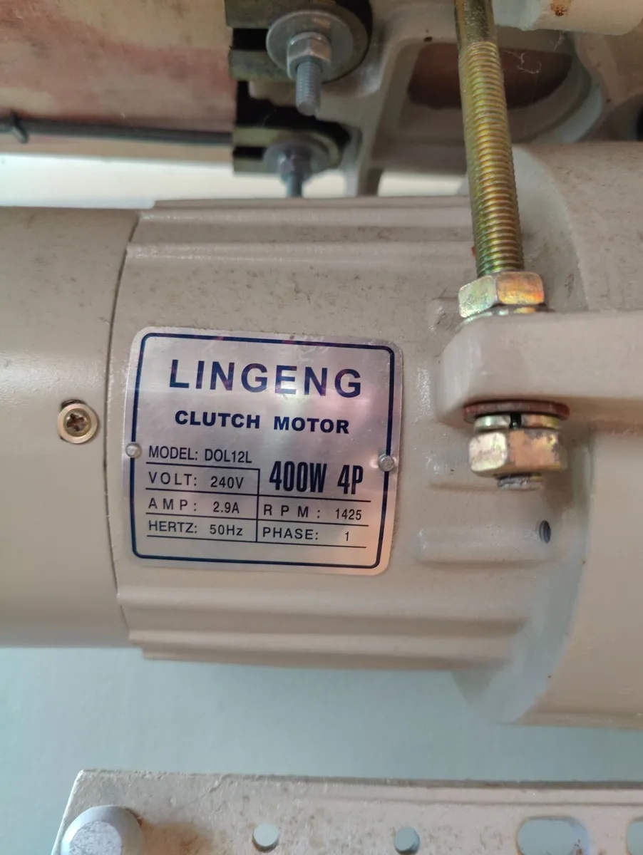 Industrial Sewing Machine - Image 2